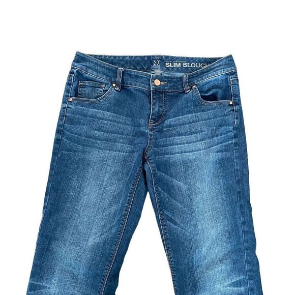 New York & Company Size 6 Jeans Slim Slouch Straight Leg Medium Wash - Picture 2 of 12